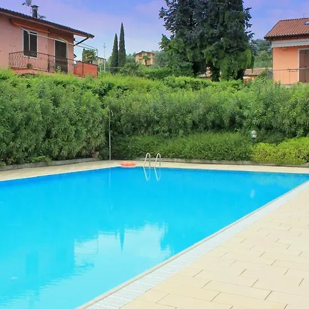 Prázdninový dům With Pool Near *